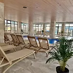 Rocco In Odyssey Pool & Apartament Năvodari