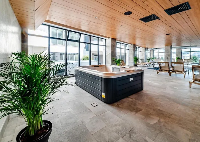 Rocco In Odyssey Indoor Pool&spa Năvodari